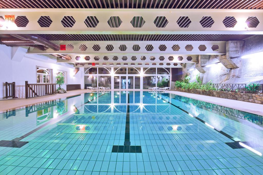 Hotel Aux Mille Etoiles Salvan Kültér fotó