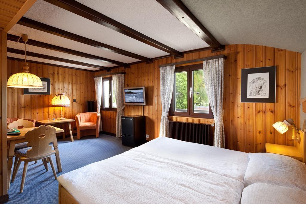 Hotel Aux Mille Etoiles Salvan Kültér fotó