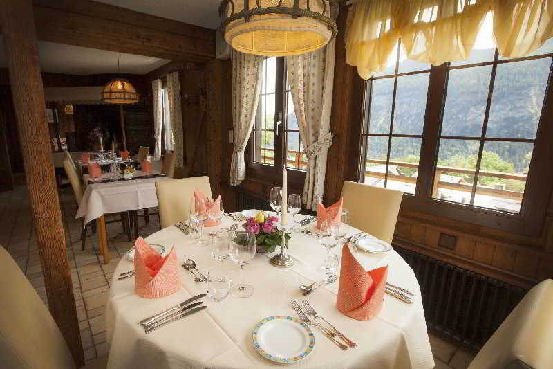 Hotel Aux Mille Etoiles Salvan Kültér fotó