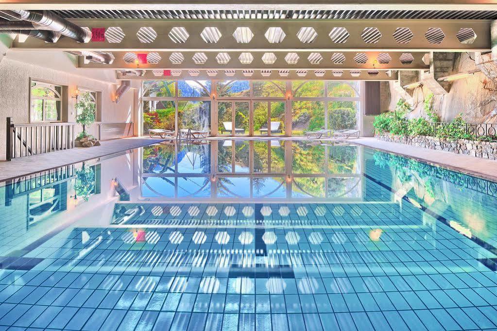 Hotel Aux Mille Etoiles Salvan Kültér fotó